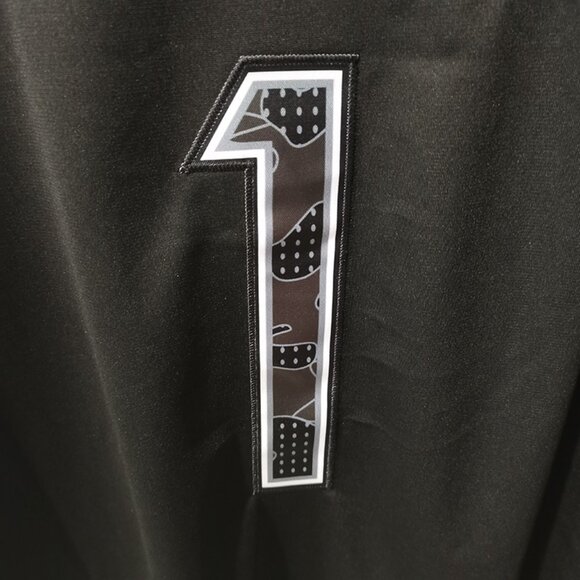 Justin Fields Black Chicago Bears No 1 Jersey - Picture 6 of 11